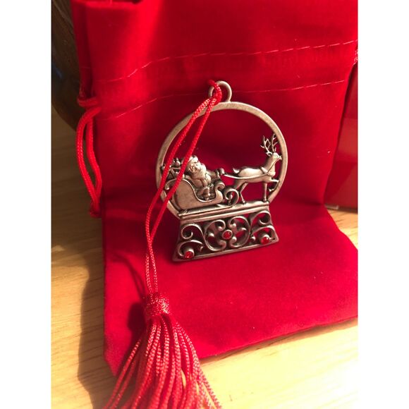 Avon Collectible Pewter Christmas Ornament_ Santa's Midnight Sleigh Ride - Picture 11 of 13